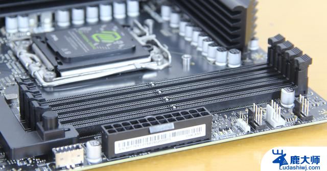 打造2025暑期的黑武士！AMD X3D游戏主机方案，全面解析最佳配置与性能
