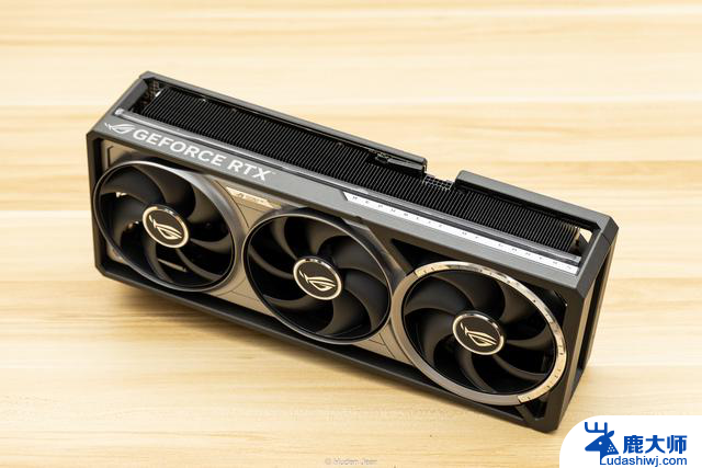 旗舰显卡ROG RTX5080游戏测评：性能超群，更有实力展现不止于性能